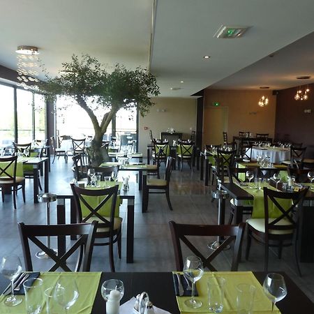 Hotel Logis Le Cadusia Chaource Zewnętrze zdjęcie