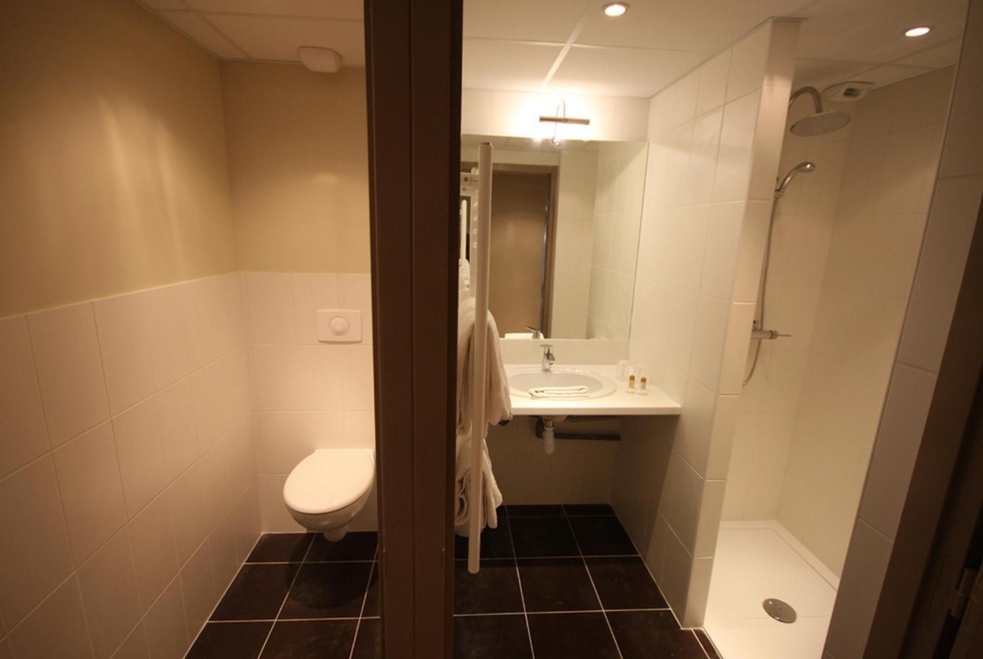Hotel Logis Le Cadusia Chaource Zewnętrze zdjęcie
