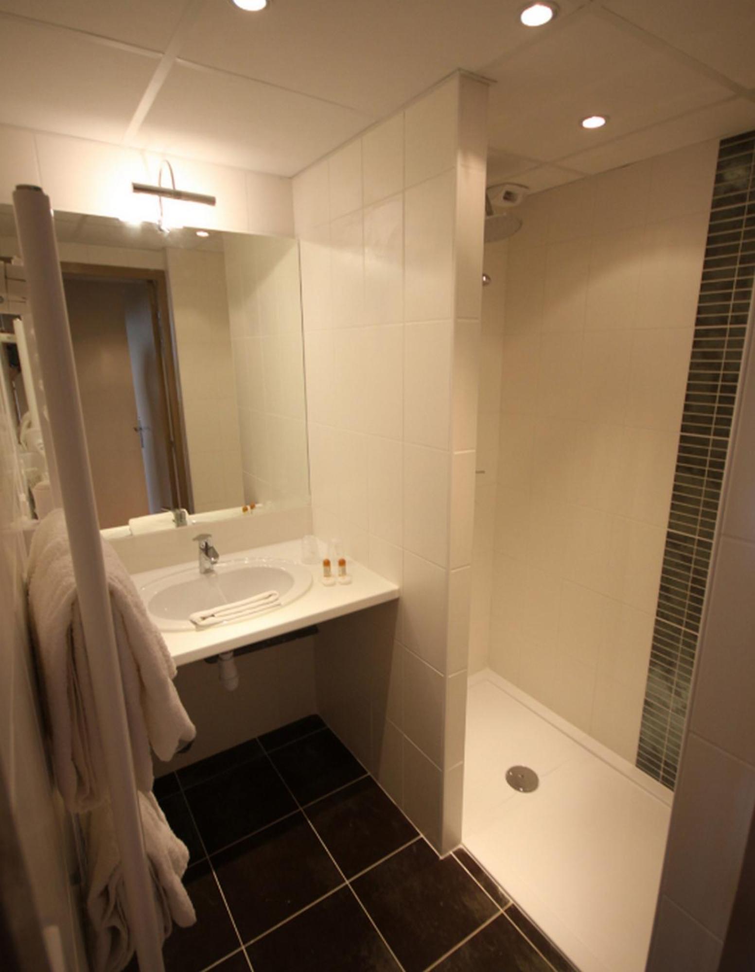 Hotel Logis Le Cadusia Chaource Zewnętrze zdjęcie