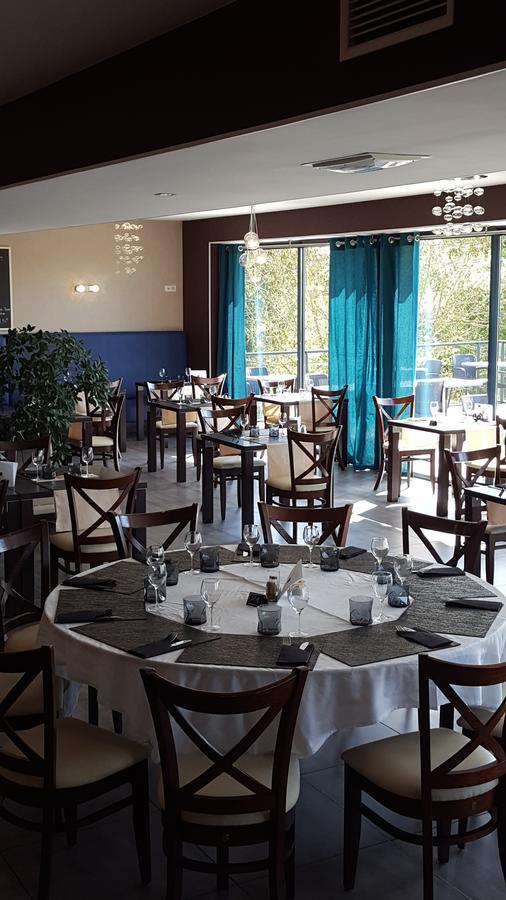 Hotel Logis Le Cadusia Chaource Zewnętrze zdjęcie