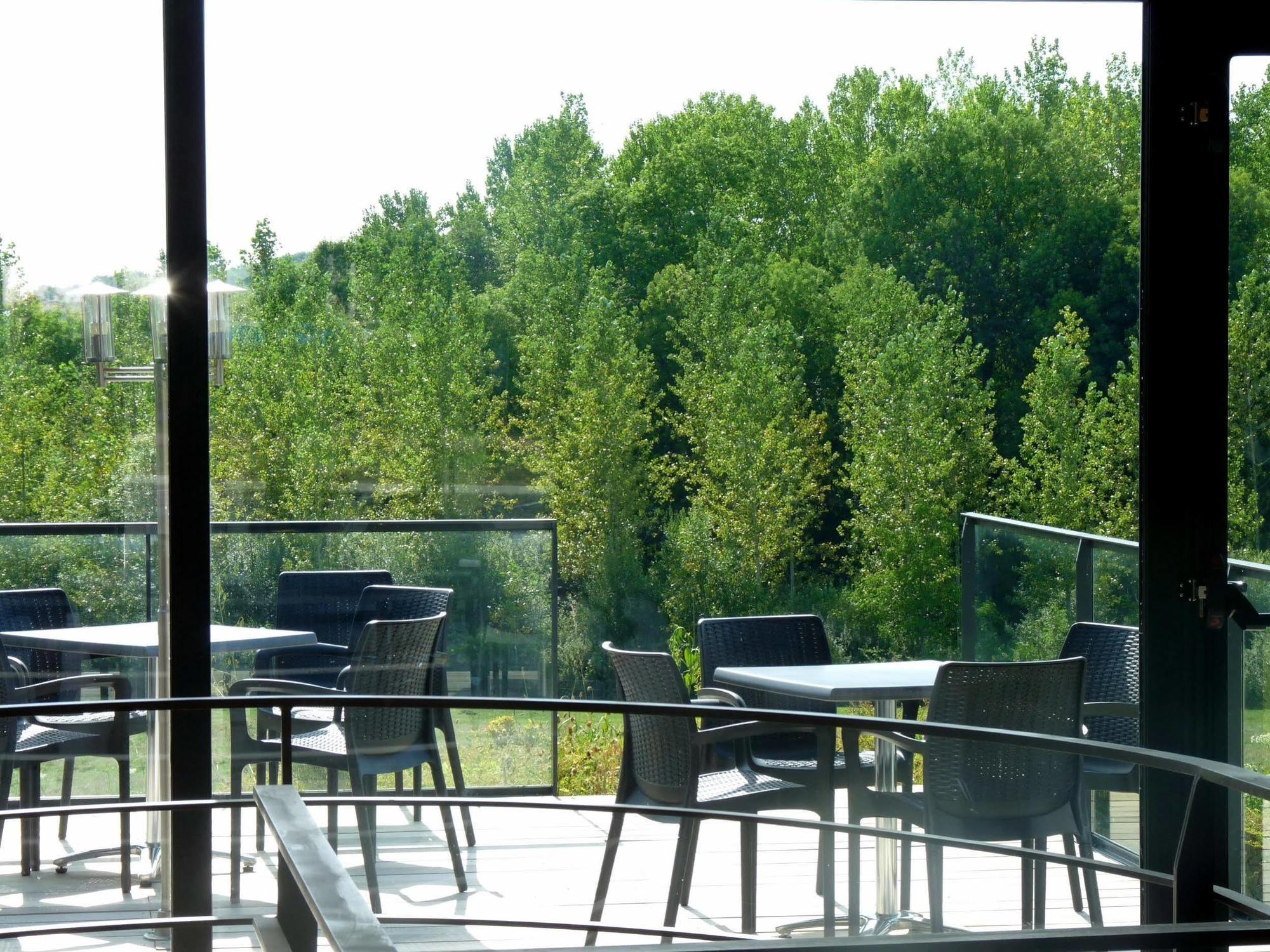 Hotel Logis Le Cadusia Chaource Zewnętrze zdjęcie
