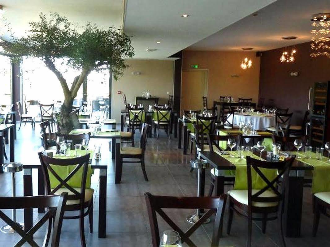 Hotel Logis Le Cadusia Chaource Zewnętrze zdjęcie